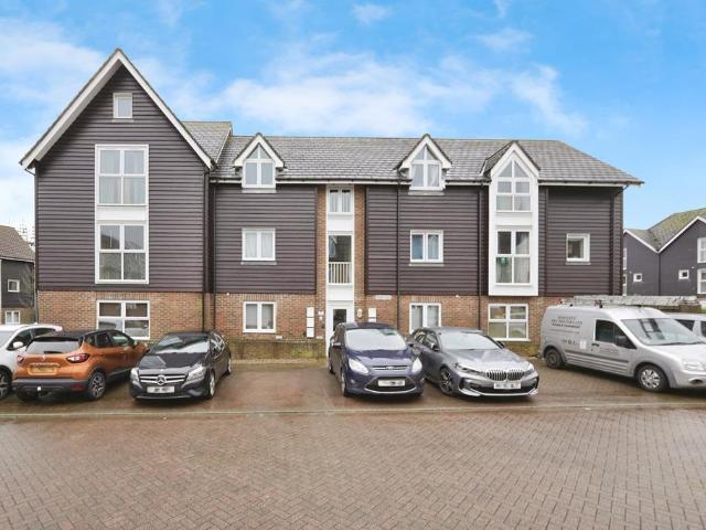 2 bedroom flat for sale