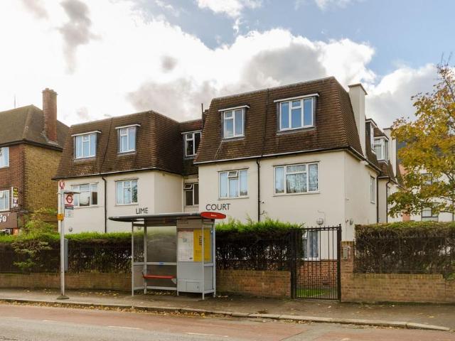 2 bedroom flat for sale