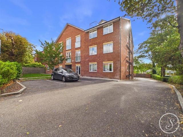 2 bedroom flat for sale