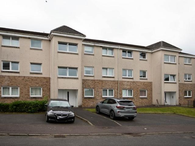 2 bedroom flat for sale