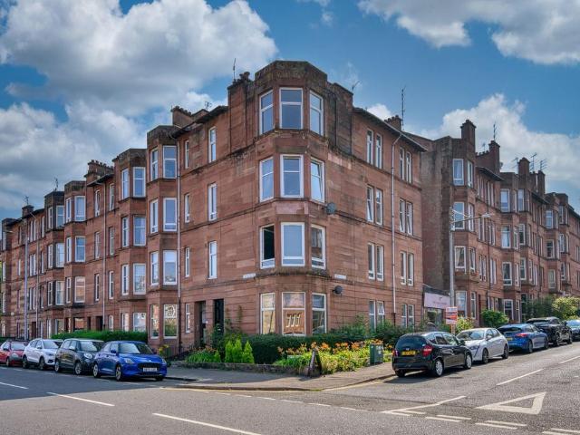 2 bedroom flat for sale