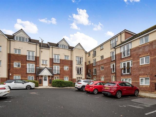 2 bedroom flat for sale