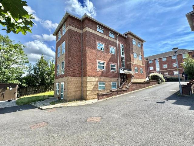 2 bedroom flat for sale