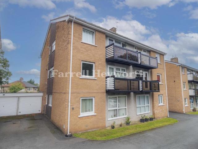 2 bedroom flat for sale