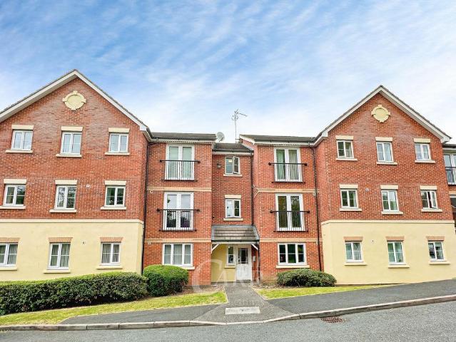 2 bedroom flat for sale