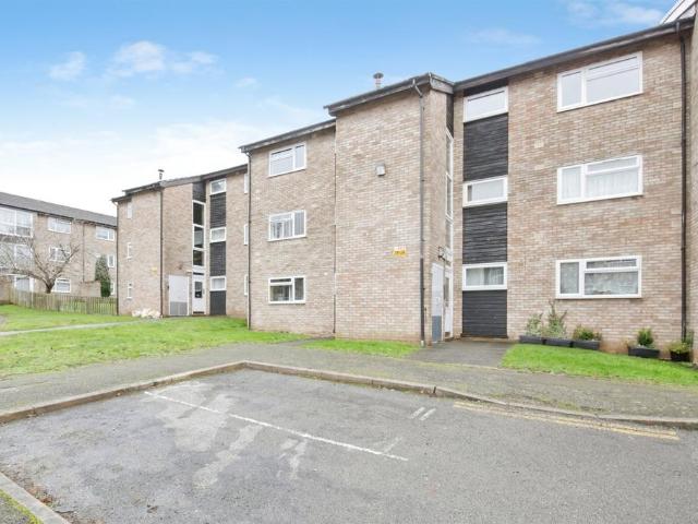 2 bedroom flat for sale