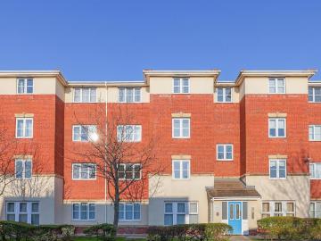 Flat for sale in Kirkby Liverpool - Equipped kitchen