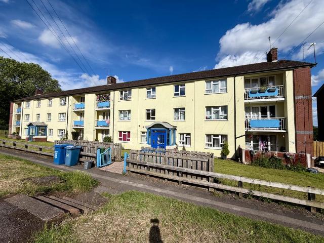 2 bedroom flat for sale