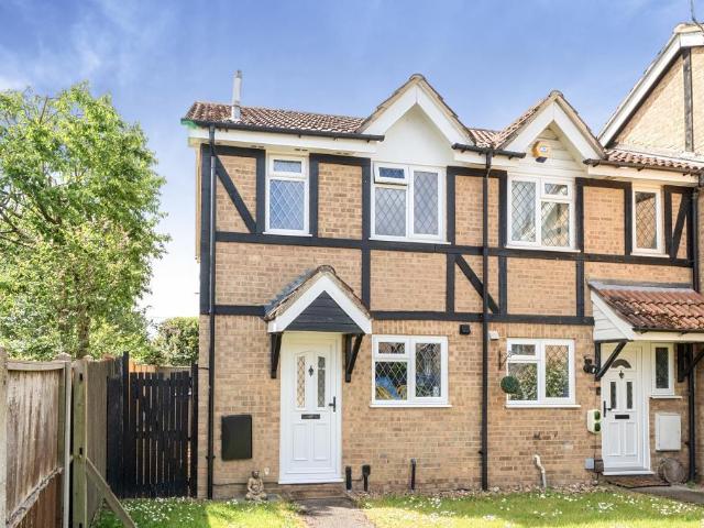 2 bedroom end of terrace house for sale