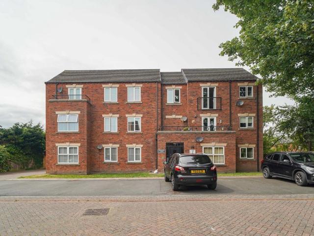 2 bedroom flat for sale