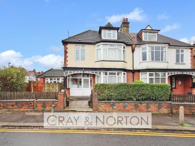2 bedroom flat for sale