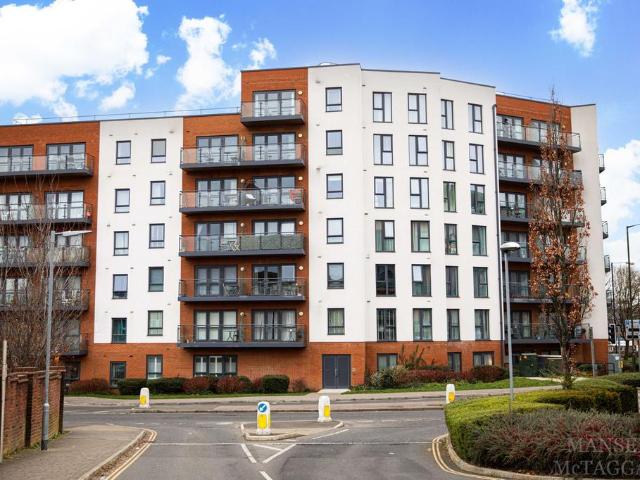 2 bedroom flat for sale
