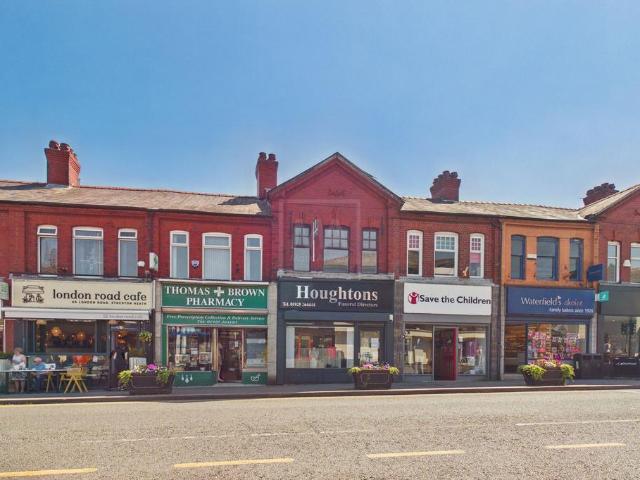 2 bedroom flat for sale