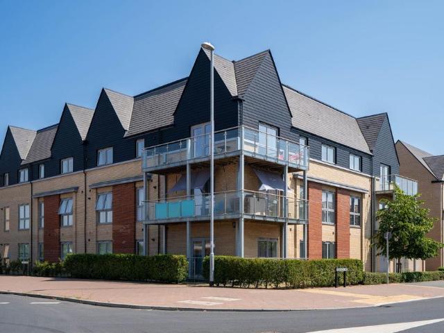 2 bedroom flat for sale