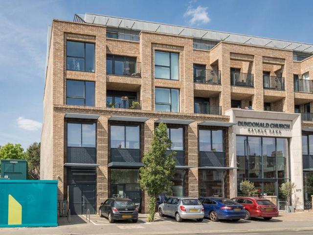 2 bedroom flat for sale