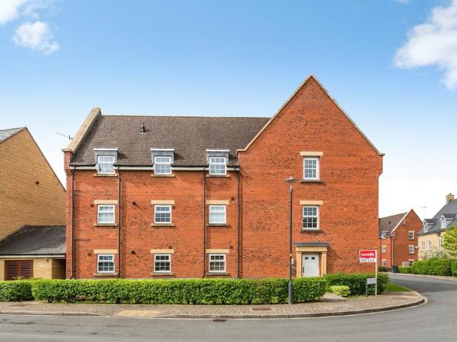2 bedroom flat for sale