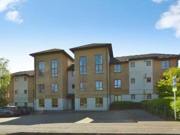 2 bedroom flat for sale