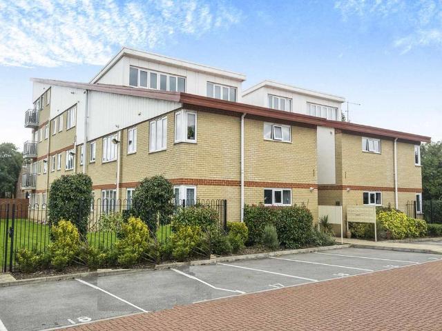 2 bedroom flat for sale