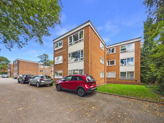 2 bedroom flat for sale