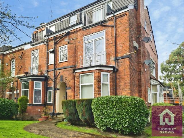 2 bedroom flat for sale