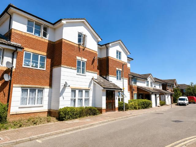 2 bedroom flat for sale