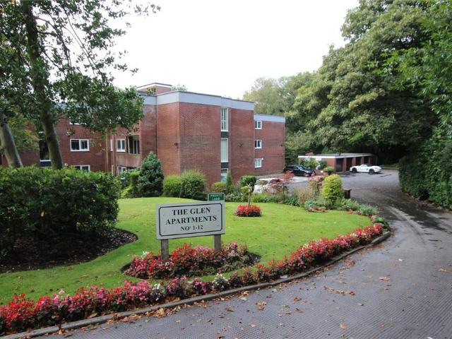 2 bedroom flat for sale