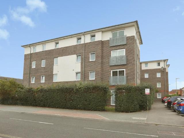 2 bedroom flat for sale