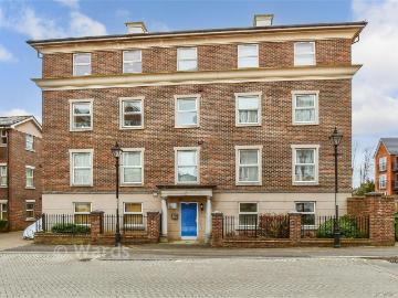 2 bedroom flat for sale