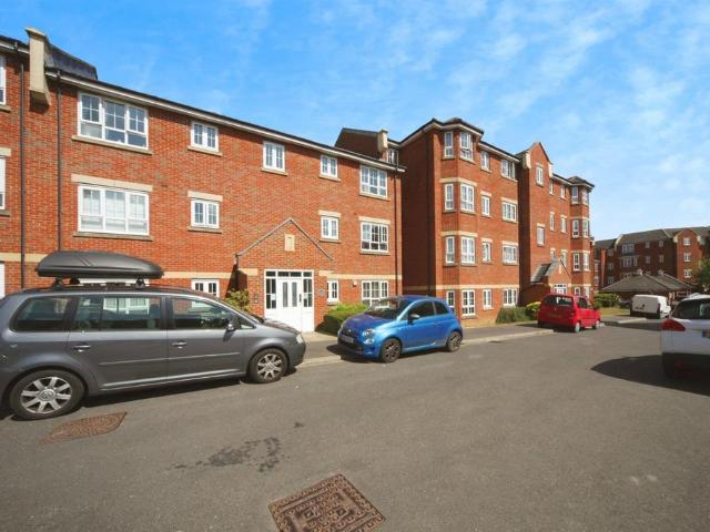 2 bedroom flat for sale