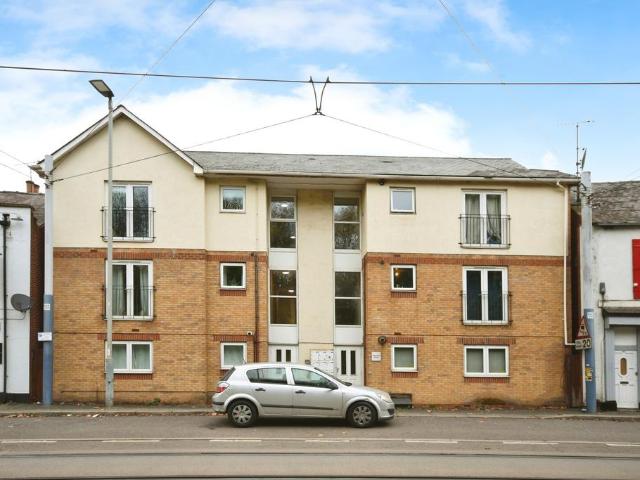 2 bedroom flat for sale