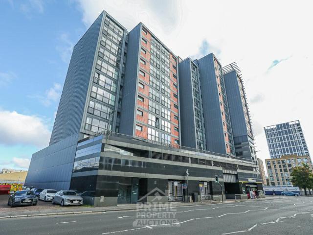 2 bedroom flat for sale