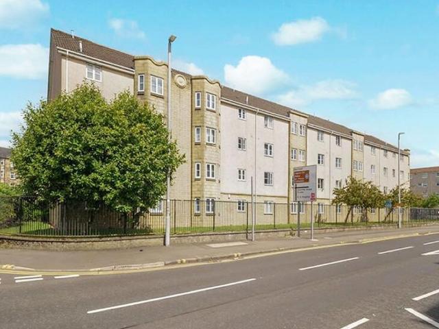 2 bedroom flat for sale