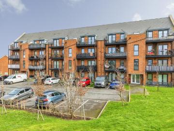 2 bedroom flat for sale