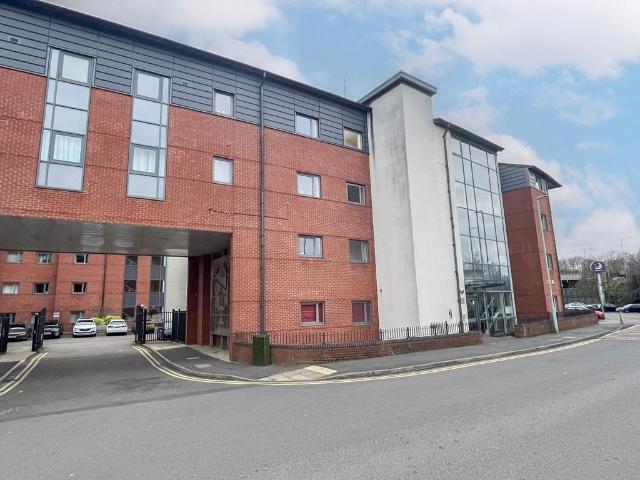 2 bedroom flat for sale