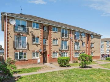 2 bedroom flat for sale