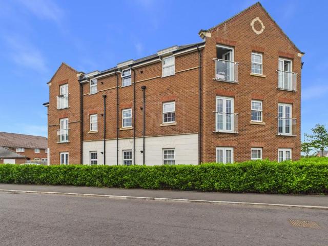 2 bedroom flat for sale