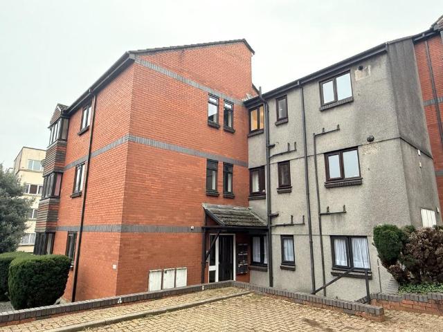 2 bedroom flat for sale