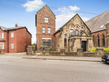 2 bedroom flat for sale