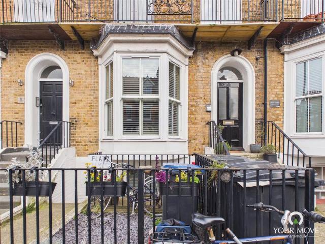 2 bedroom flat for sale