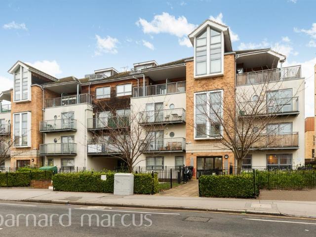 2 bedroom flat for sale