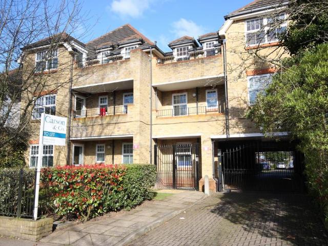 2 bedroom flat for sale