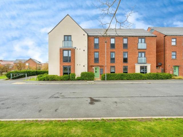 2 bedroom flat for sale