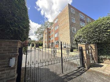2 bedroom flat for sale