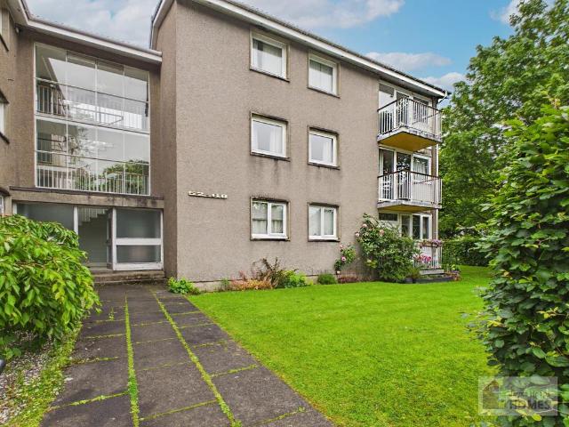 2 bedroom flat for sale