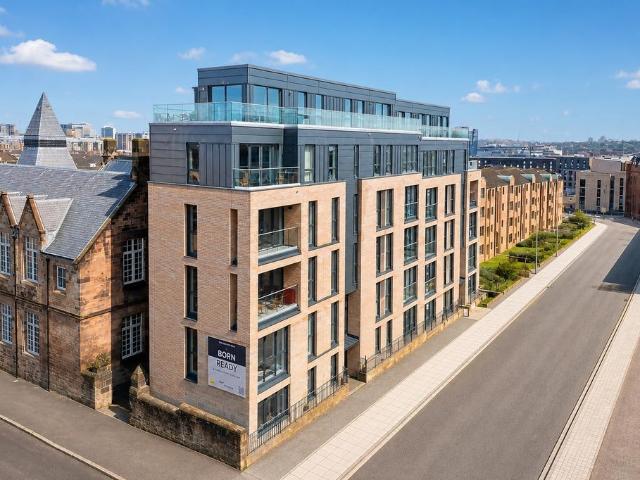 2 bedroom flat for sale