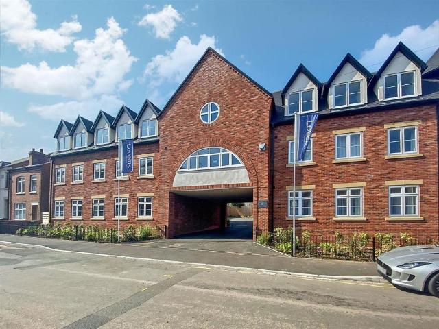2 bedroom flat for sale