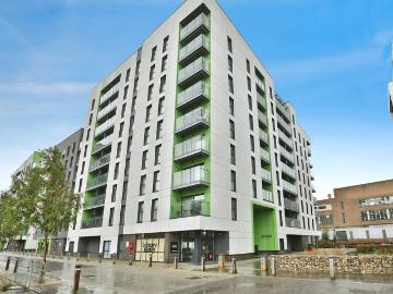 2 bedroom flat for sale