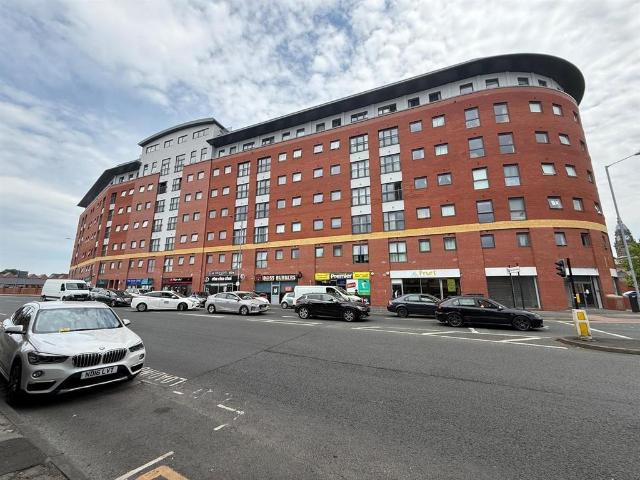 2 bedroom flat for sale