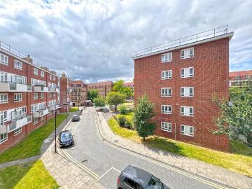 Wendell Park, London, Greater London - Balcony