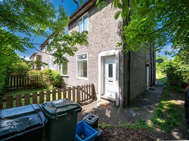2 bedroom flat for sale